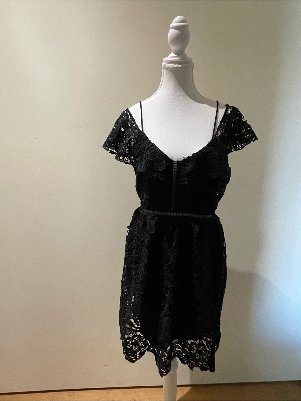 Black Lace A-Line Dress with Scalloped Hem